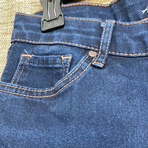 Gloria Vanderbilt all around slimming effect Bridget slim leg jeans color navy - Picture 2 of 7